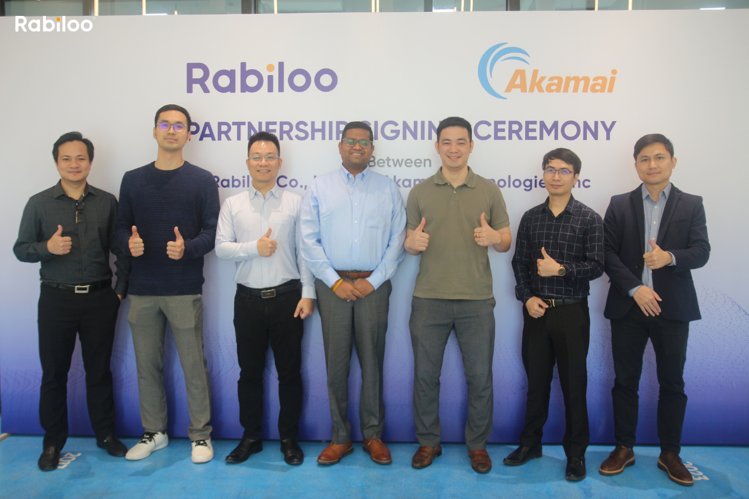 ハノイのRabiloo本社オフィスにおいて、RabilooとAkamai社のパートナーシップ締結式が行われました。